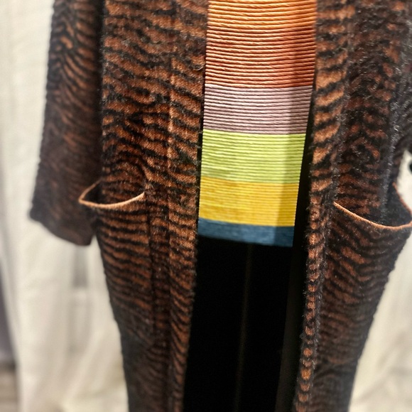 Zara Brown Cardigan with Striped Multicolor Top - Picture 4 of 13